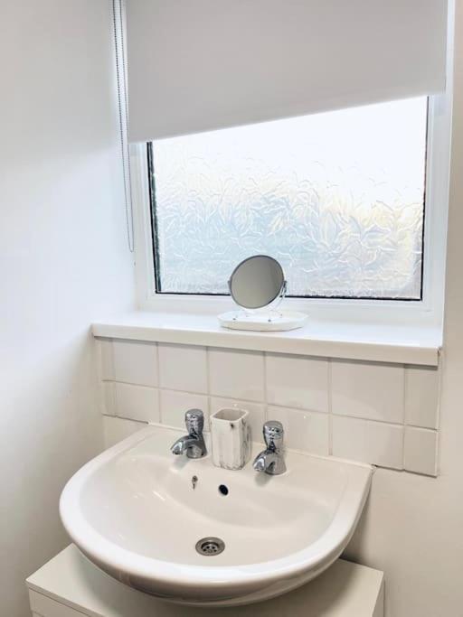 New Fully Furnished Cosy Home Balderton 외부 사진